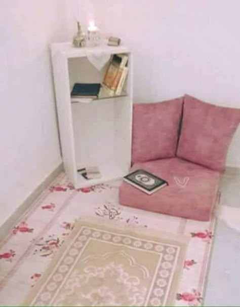 Praying Corner, Namaz Room, Praying Room, Prayer Area, Muslim Prayer Room Ideas, Decoraciones Ramadan, Prayer Room Ideas, Designing Home, Prayer Closet