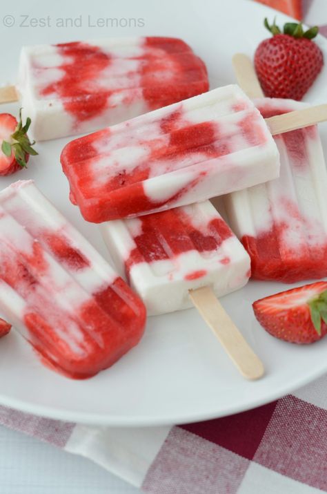 Watermelon Ice Pops, Coconut Water Popsicles, Lemon Popsicles, Coconut Popsicles, Strawberry Popsicles, Fruit Popsicles, Coconut Milk Recipes, Keto Ice Cream, Strawberry Dip