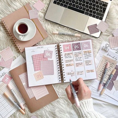 Photo shared by ⟡ PLANNER & BULLET JOURNAL ⟡ on March 12, 2021 tagging @toofaced, @etsy, @theeverygirl, @inspiredbythis, @tartecosmetics, @anastasiabeverlyhills, @tombowusa, @flatlays, @flatlay_white, @flatlay_gallery, @copic_official, @madetoplan, @flatlay, @bullet.journals, @bujobeauties, @flatlay.journal, @thepalepaper, @bulletjournal.ideas, @bullet_daily, and @planner_daily. May be an image of indoor. #Regram via @CMVNr2bJKwc Paper Decluttering, Daily Routine Planner, Post Insta, Study Corner, Pretty Pens, Study Set, Routine Planner, Planner Inspiration, Calming Colors