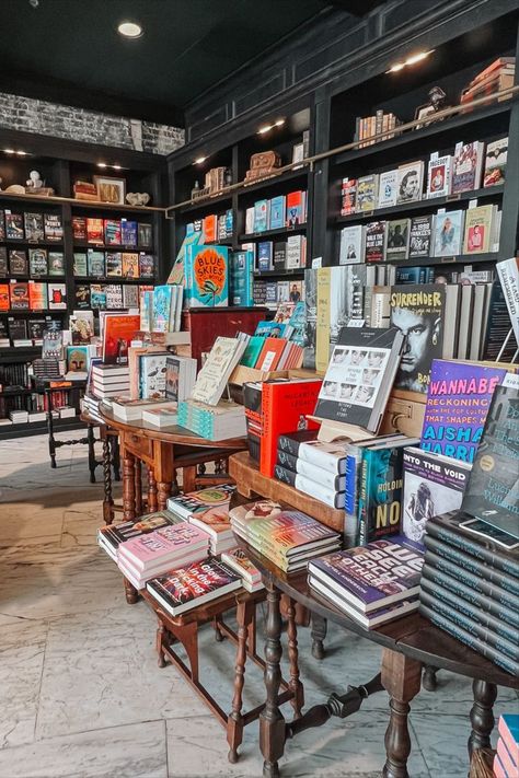 Fun Places to Visit in Tampa Bay: Oxford Exchange's Bookstore in Tampa, Florida Things To Do In Tampa, Bookstore Design, Oxford Exchange, Indie Bookstore, Bookstore Cafe, Tampa Bay Florida, Bookstagram Inspiration, Anthropologie Home, Book Cafe