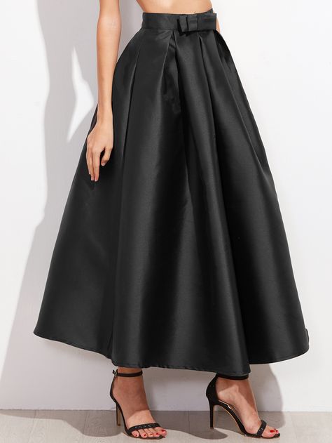 Black Bow Trim Pleated Long Skirt paired with a cropped black blouse. ||| us.SHEIN.com/Black-Bow-Trim-Pleated-Long-Skirt ||| Black Pleated Skirt Outfit, Outfit Boda, Tulle Skirts Outfit, Pleated Skirt Outfit, Womens Pleated Skirt, Faux Leather Pencil Skirt, Box Pleat Skirt, Gaun Fashion, Pleated Long Skirt