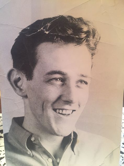 John Mahoney John Mahoney, Family Photo Album, Favorite Actors, Classic Hollywood, Family Photos, Manchester, Hollywood, Actors, In This Moment