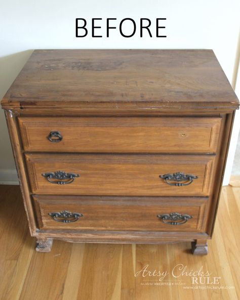 $5 Thrifty French Script Table - Artsy Chicks Rule® Round Side Table Makeover, Rose Dresser, Secretary Desk Makeover, Stained Dresser, Desk Makeover Diy, Milk Paint Furniture, End Table Makeover, Chalk Paint Makeover, Side Table Makeover