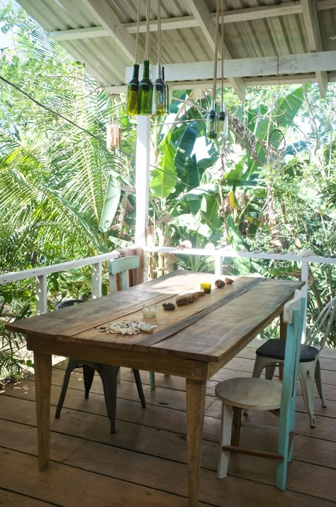 Island Shack Aesthetic, Surf Shack Dining Room, Surf Shack Interior Design, Shack On The Beach, Hawaiian Beach Shack, Costa Rican Homes, Rustic Beach Shack, Costa Rica Apartment, Costa Rica House Design