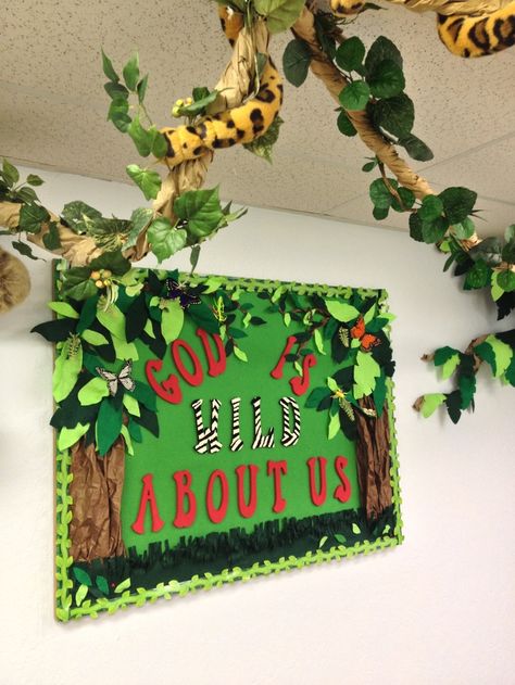 sunday school bulletin boards | Beautiful jungle theme bulletin board Safari Bulletin Boards, Jungle Bulletin Boards, Preschool Jungle, Jungle Crafts, Jungle Theme Classroom, Beautiful Jungle, Bible Camp, Christian Bulletin Boards, Vbs Decorations