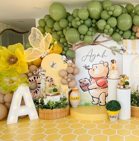 Winnie the Pooh Themed Baby Shower Decorations and Favors – Baby Shower Ideas 4U Pooh Diaper Cake, Pooh Baby Shower Games, Baby Shower Winnie Pooh, Pooh Baby Shower Ideas, Free Baby Shower Games, Winnie The Pooh Party, Winnie The Pooh Themes, Bear Cake Topper, Pooh Party