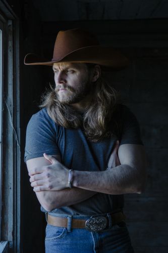 Warren Zeiders Wallpaper, Warren Zeiders Selfie Pics, Event Moodboard, Warren Zeiders, Chestnut Springs, Old Country Music, Bio Birthday, Cowboy Aesthetic, Jack Harlow