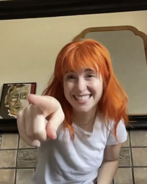 Hayley Williams Reaction Pic, Hayley Smith Pfp, Hayley Williams Funny, Homework Folder, Hayley Paramore, Paramore Hayley Williams, Alice Liddell, Emo Music, Hayley Williams