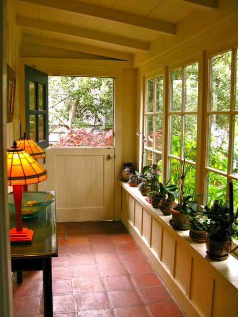 Emilialua                                                                                                                                                     More Enclosed Front Porch Ideas, Enclosed Front Porches, Enclosed Porch, Enclosed Porches, Enclosed Patio, Sun Porch, Front Patio, House With Porch, Porch Design