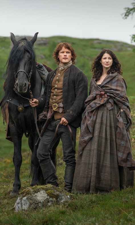 The official website for Outlander, a STARZ Original Series based on Diana Gabaldon’s best-selling books, featuring videos, photos, episode info, and more. Gabaldon Outlander, Outlander Costumes, John Bell, James Fraser Outlander, Outlander Season 1, Diana Gabaldon Outlander, Outlander Book Series, Outlander 3, Jamie Fraser Sam Heughan