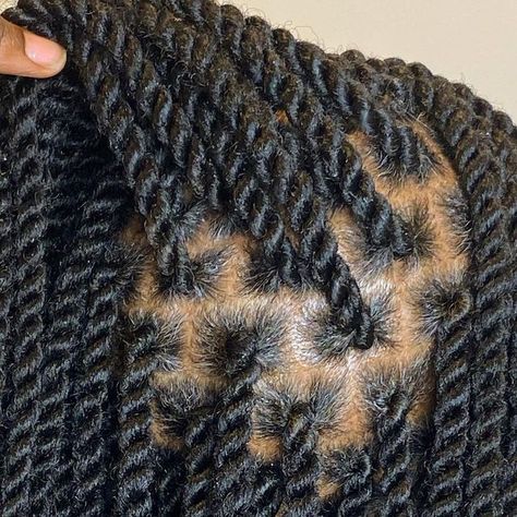 Braiders Club Braiding Salon on Instagram: "Marley twist ❤️" Mid Length Marley Twists, Marley Braids Hairstyles, Marley Braids Twist, Marly Twist, Marley Braid, Marley Twist Hairstyles, Marley Braids, Marley Twist, Protective Hairstyles For Natural Hair