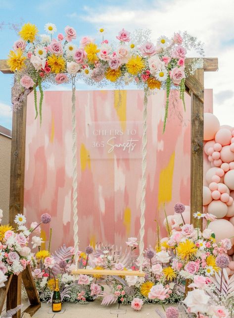 Garden Party Photo Booth, Floral Theme Party Decoration, Garden Party Backdrop, Floral Theme Party, Flower Booth, Flower Wedding Backdrop, Gardening Party, Wedding Diys, Yellow Backdrop