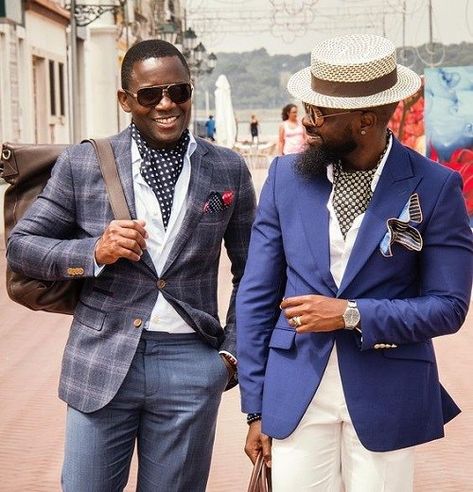 Ascot Guide: The Quintessential Accessory For Gentlemen - MR KOACHMAN Ascot Men Outfit, Ascot Outfits For Men, Mens Summer Wedding Outfits, Mens Scarf Fashion, Ascot Outfits, Business Professional Women, Mens Silk Scarves, Mens Ascot, Cravat Tie