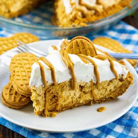 Nutter Butter Pie is a quick and easy pie for peanut butter lovers with a crushed Nutter Butter crust and Nutter Butters in the filling. Nutter Butter Pie, Nutter Butter Crust, Freezer Pie, Peanut Butter Cup Pie, Cup Pie, Butter Pie Recipe, Spicy Southern Kitchen, Butter Desserts, Butter Crust