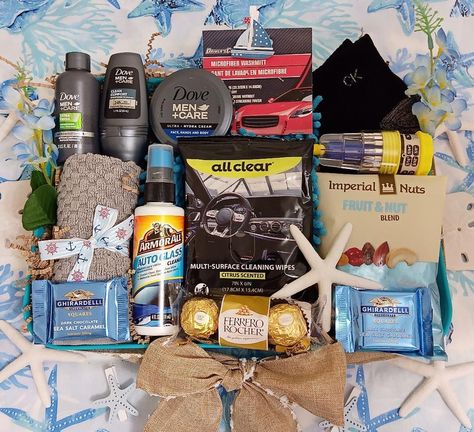 Holiday Christmas Men's Gift Basket for Him Hamper Thank - Etsy Canada Thank You Basket For Men, Ideas For Men Gifts, Self Care For Men Gifts, Christmas Basket For Him, Birthday Baskets For Men, Male Gift Basket, Anniversary Basket For Him, Men’s Gift Basket Ideas, Men Gift Basket Ideas For Him