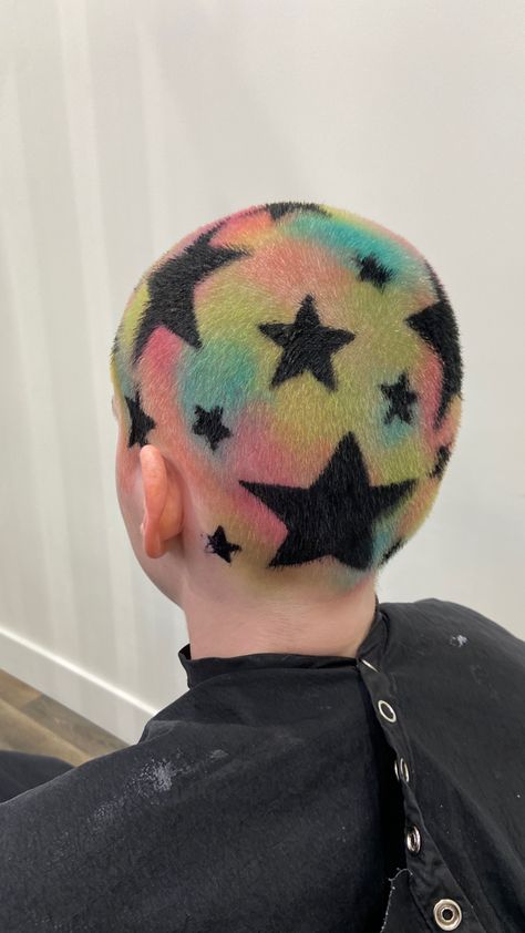 Star Shaved Hair Design, Shaved Hair Dyed Designs, Rainbow Shaved Head, Shaved Hair Color Designs, Buzz Cut Painting, Buzz Cut Color Designs, Dyed Buzz Cut Designs, Buzzed Head Design, Rainbow Buzzcut