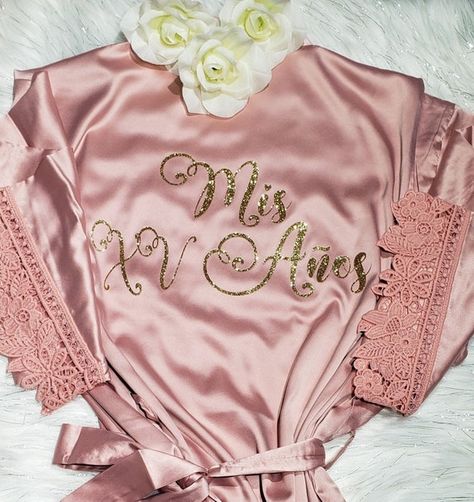 15 Party Ideas Quinceanera, Quince Gifts, Chambelanes Outfits, Rose Gold Quinceanera, Quince Stuff, Lace Robes, Sweet 15 Party Ideas Quinceanera, Sweet 15 Party Ideas, Quince Themes