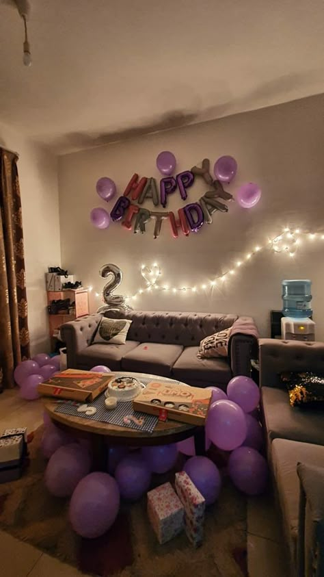 Cosy Birthday Ideas, Birthday Decorations Lilac, Lavender Aesthetic Birthday Party, Lavender Birthday Aesthetic, Lavender Bday Decoration, Small Birthday Party Aesthetic, Small 15 Birthday Party Ideas, Lilac Birthday Decorations, Lowkey Birthday Ideas