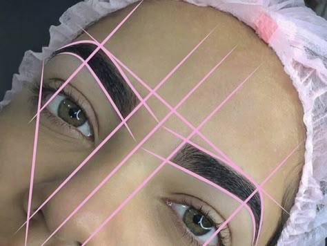 What Is Brow Mapping? | Makeup.com Mircoblading Eyebrows, Brow Mapping, Permanente Make-up, Membentuk Alis, Bentuk Alis, Eyebrow Makeup Tutorial, Eyebrow Design, Henna Brows, Eyebrow Makeup Tips