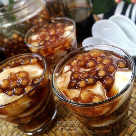 Taho Filipino Dessert, Silken Tofu Dessert, Taho Filipino, Dessert Tofu, Iconic Clothes, Tofu Dessert, Tapioca Pearl, Pandan Leaves, Filipino Food Dessert