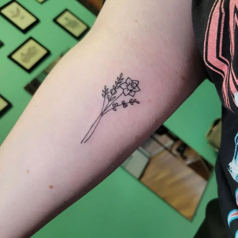 Just a fine line daffodil for your Tuesday afternoon! Still way behind on email sorry been too busy to answer. . . . . #daffodiltattoo… | Instagram Daffodil Rose Poppy Tattoo, Jonquil And Daffodil Flower Tattoo, Black Daffodil Tattoo, Carnation And Daffodil Tattoo, Daffodil Tattoo Fine Line, Daffodil Fine Line Tattoo, Small Daffodil Tattoo, Fine Line Daffodil, Rose And Daffodil Tattoo