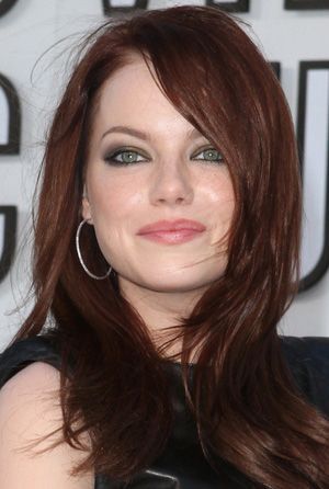 Hair Color For Pale Skin, Color For Fair Skin, Pale Skin Hair Color, Hair Colour For Green Eyes, Dark Red Hair Color, Hair Color For Fair Skin, Hair Pale Skin, Hair Fair, Chestnut Hair