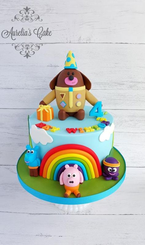 Hey Duggee! - cake by Aurelia's Cake Hey Dougee Birthday Cake, Dugee Cakes, Hey Dougie Cake, Hey Duggee Birthday Party Ideas, Duggee Birthday Cake, Hey Duggee Birthday Party Theme, Hey Duggee Party Food, Hey Duggee Birthday Party, Hey Duggee Cake