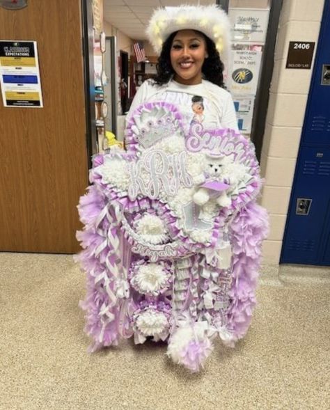 Purple Homecoming Mum, Big Homecoming Mums, Hoco Mums, Senior Hoco, Texas Mums, Purple Mums, Hoco 2024, Hello Kitty Birthday Cake, Texas Homecoming Mums