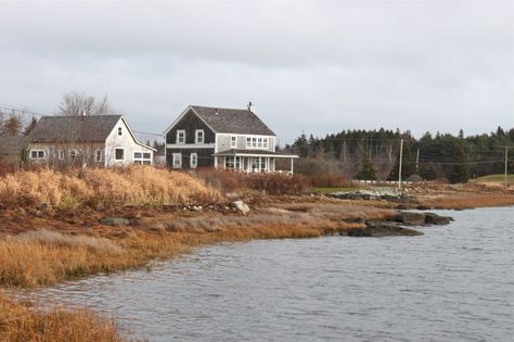 This former general store is now a gorgeous ocean-front cottage #cottage #retreat #Maine #design #realestate New England Farmhouse, Clapboard Siding, Yellow Cottage, Maine Cottage, Coastal Maine, Cottage Farm, Cottage Exterior, Cottage Life, Beach Huts