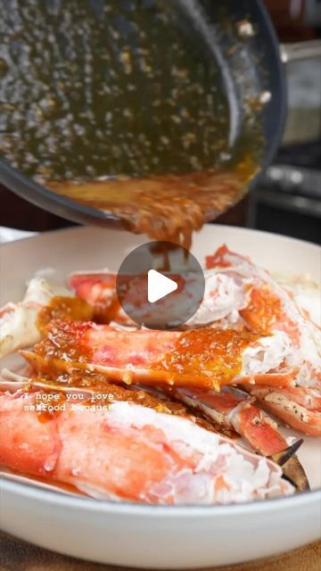 Crab Legs Recipe Oven, King Crab Legs How To Cook, Crab Leg Sauce, Fried Crab Legs Recipes, Crab Legs How To Cook, Crab Leg Recipes Boiled, King Crab Legs Recipe, Steamed Crab Legs, Crab Legs Recipe