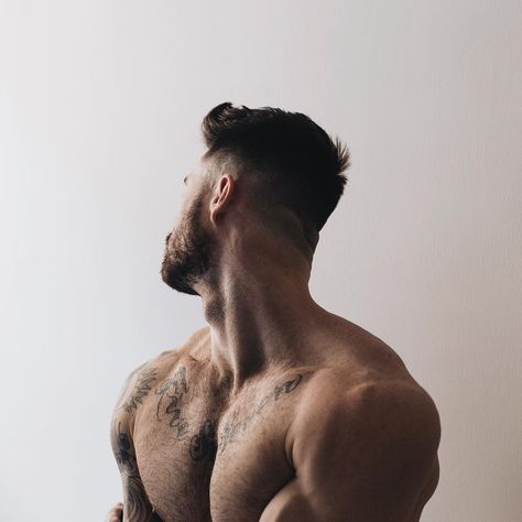 New Years res? Take better care of myself. No dairy or sugar either! Guess it's just almond milk from now on. Artistic Photoshoot, Kyle Krieger, Mens Fitness Motivation, Body Photography, Le Male, Male Photography, Photoshoot Concept, Male Form, Country Boys