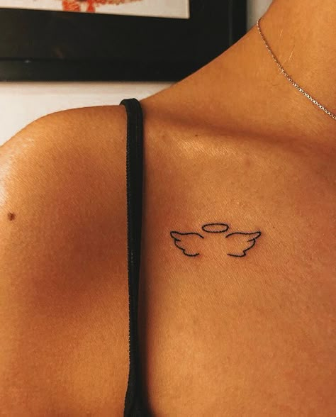 Cute Simple Dainty Tattoos, Tattoos Aethstetic, Asthmatic Tattoo, Minimalistic Arm Tattoos For Women, Small Tattoos Memorial, Halo And Horns Tattoo, Small Tattoo Ideas Angel, Trendy Tattoos For Women 2023, Minimalistic Fine Line Tattoo