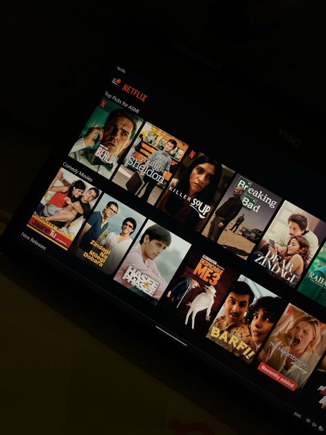 #netflixandchill #netflixbaby #netflix #india #fakestory #snapchat #boyfriend #movienight #date Group Hangout, Netflix Aesthetic, Class Quotes, Aesthetic Collages, Netflix India, Netflix And Chill, Instagram Photo Ideas Posts, Comedy Movies, News Release