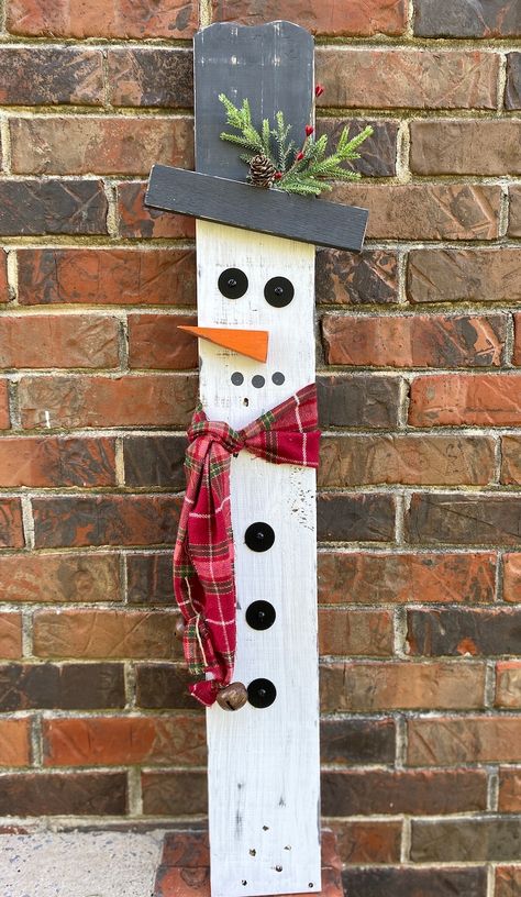 Snowman Wooden Front Porch Christmas Decorations Snowman Reclaimed Wood Christmas White Snowman Yard Decor Christmas Snowman Decorations - Etsy Snowman On Pallet Wood, Diy Christmas Decorations With Pallets, Diy Pallet Projects Christmas, Wood Block Snowman Craft, Christmas Wooden Decor Ideas, Easy Scrap Wood Christmas Projects, Snowman Decorations Snowmen Ideas, Diy Wooden Porch Signs, 4x4 Christmas Wood Crafts Diy