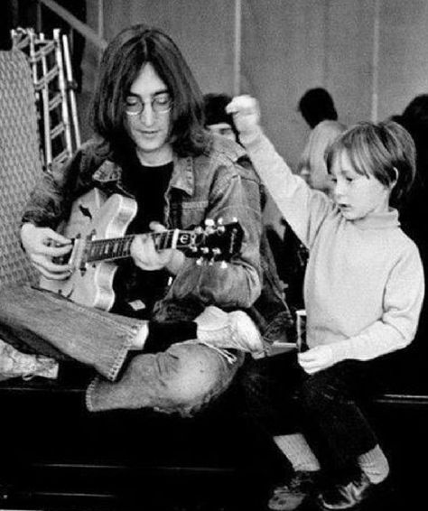 John And Cynthia, Cynthia Lennon, John And Yoko, John Lemon, Ed Sullivan Show, John Lennon And Yoko, Julian Lennon, Ed Sullivan, The Ed Sullivan Show