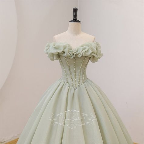 Green Fairy Prom Dress, Quinceanera Court Dresses, Sage Green Wedding Dress, Fairy Prom Dress, Green Ball Gown, Short Green Dress, Light Green Dress, Green Wedding Dresses, Fluffy Skirt