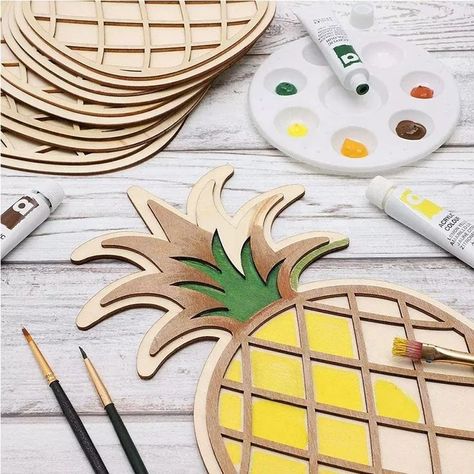 Wood Pineapple, Be A Pineapple, Wood Slice Crafts, Wooden Tags, Wooden Cutouts, Ornament Tutorial, Wood Cutouts, Arts And Crafts Supplies, Craft Shop