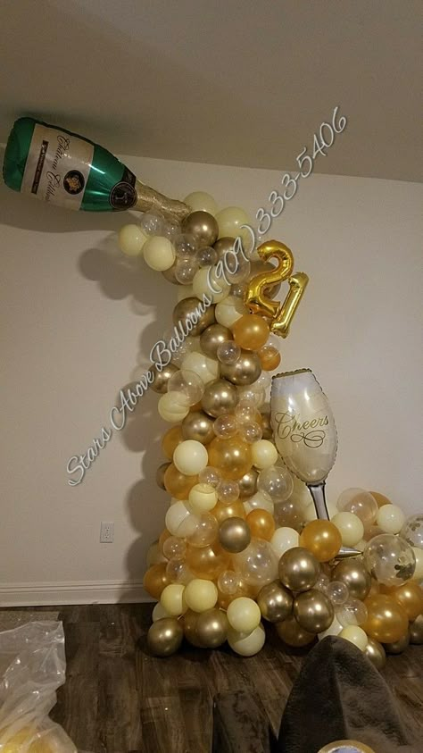 Champagne themed organic arch with bubbles and glass Champagne Party Ideas Decorations, Champaign Birthday Ideas, Bubbles And Brews Balloon Arch, Champagne Wall Balloon Garland, Champagne Balloon Arch, Champagne Themed Party, Balloon Arch Champagne, 30th Birthday Champagne Theme, Champagne Balloon