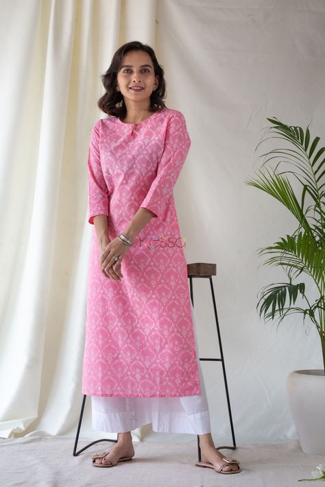 Fine Crochet, Kurta Pant Set, Long Kurti Designs, Kurta Designs Women, Boutique Dress Designs, Straight Kurta, Indian Designer Outfits, Kurta With Pants, Kurta Designs