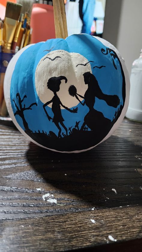 Emily Corpse Bride Pumpkin Painting, Corpse Bride Painted Pumpkin, Pumpkin Painting Couples Ideas, Pumpkin Painting Corpse Bride, Pumpkin Painting Ideas Corpse Bride, Garfield Pumpkin Painting, Naruto Pumpkin Painting, Pumpkin Painting Ideas Couples, Anime Pumpkin Painting