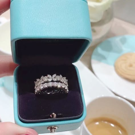 Tiffany And Co Rings Engagement, Tiffany Victoria Ring, Tiffany And Co Rings Wedding, Tiffany Rings Engagement, Tiffany & Co, Engagement Rings Stack, Tiffany And Co Engagement Rings, Tiffany And Co Rings, Tiffany Victoria