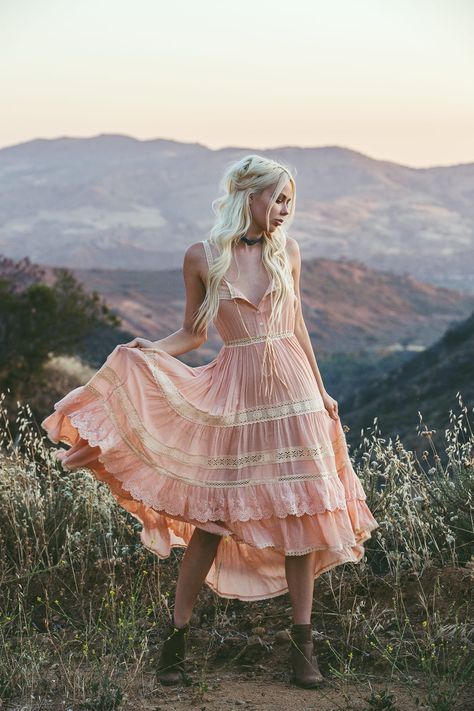 Be A Pioneer - Ready Gypset Go Looks Hippie, Moda Hippie, Mode Hippie, Looks Country, Estilo Hippie, Mode Boho, Absolutely Fabulous, Mode Inspo, Colorblock Dress