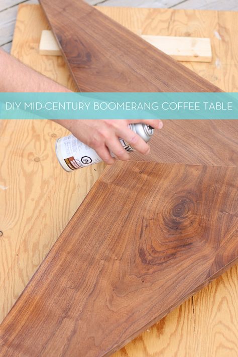 Make your very own Mid-Century boomerang coffee table with that perfect pop of color for your home! Diy Boomerang, Diy Mid Century Modern Furniture, Mcm Coffee Table, Diy Mid Century Modern, Build A Farmhouse Table, Diy Mid Century, Furniture Woodworking, Woodworking Store, Woodworking Projects For Kids