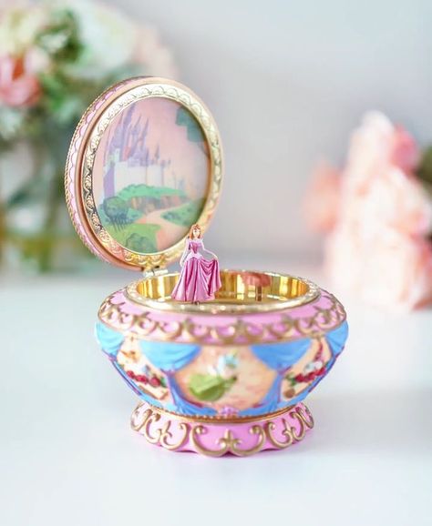 ❤️👑 Disney New World 🇺🇸🇬🇧🇹🇭 on Instagram: “⭐Customer Order⭐ 🥰 DISNEY MUSIC BOX Aurora Sleeping Beauty The music for this jewelry box is "Once Upon a dream" The box measures 6…” Anastasia Music Box And Necklace, Sleeping Beauty Loungefly, The Princess Jewelry Box Ariana, Disney Music Box, Pink Music Box Ballerina, Once Upon A Dream, Disney Music, Music Box, The Box