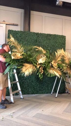 Fiesta Tropical, Hallway Ideas Entrance, Wedding Stage Decorations, Hawaiian Party, Backdrop Design, Stage Decorations, Wedding Stage, Front Yard Landscaping Design, Backdrop Decorations