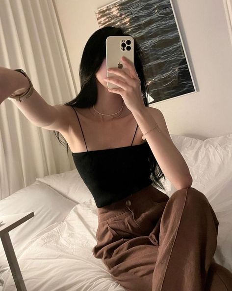 Ulzzang Girl Style, Ulzzang Girl Outfit, Kpop Soloist, Female Pants, Female Outfits, Korean Outfit Street Styles, Slim Girl, Korean Girl Fashion, Ulzzang Fashion