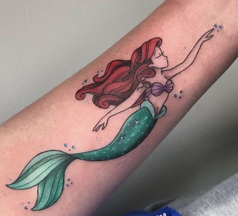 Ariel Watercolor Tattoo, Ariel Tattoo The Little Mermaid, Traditional Disney Tattoo, Little Mermaid Tattoo Ideas, Ariel Tattoo, Little Mermaid Tattoo, Mermaid Tattoo, Beautiful Tattoo, Disney Tattoos