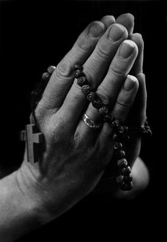 Praying Hands Images, Hands Pictures, Praying Hands With Rosary, Hands Images, Religion Tattoos, Delicious Food Image, Hands Photos, Hand Reference, Hand Pictures