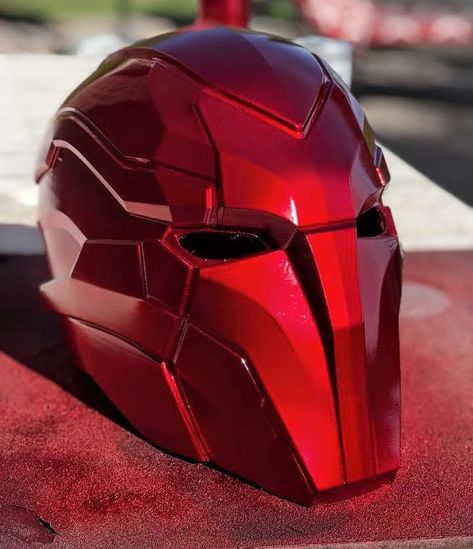 Red Hood Helmet from Injustice 2. Here is a great finished helmet by @antonking4. The raw print of this helmet is available on our Etsy… Red Hood Helmet, Helmet Art, Helmet Concept, Injustice 2, Arkham Knight, Batman Universe, Cool Masks, Biker Life, Pacific Rim