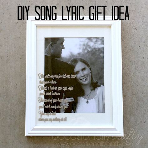 Song Lyric Gift Ideas, Wedding Song Gift Ideas, Wedding Gift To Husband, Diy Wedding Gift, Wedding Lyrics, First Dance Wedding Songs, Spring Mason Jar, Romantic Picture, Picture Song